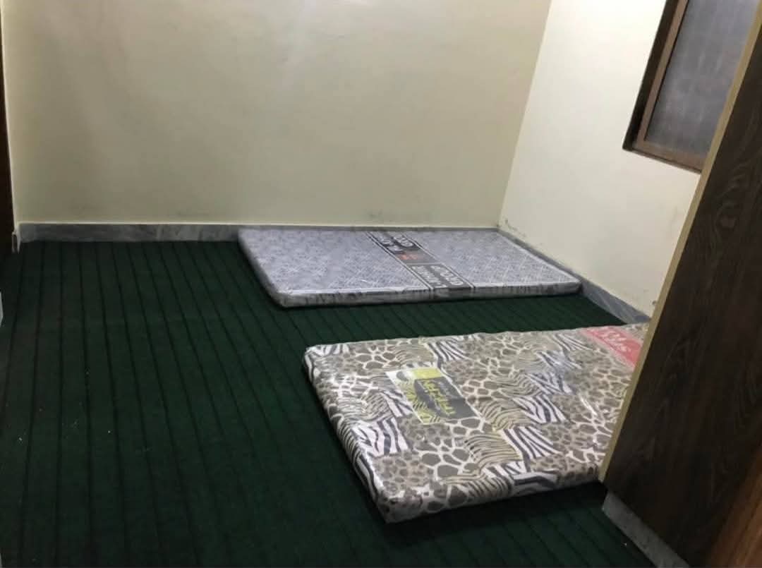 Three Seater Room at Unique Boy's Hostel, photo 6